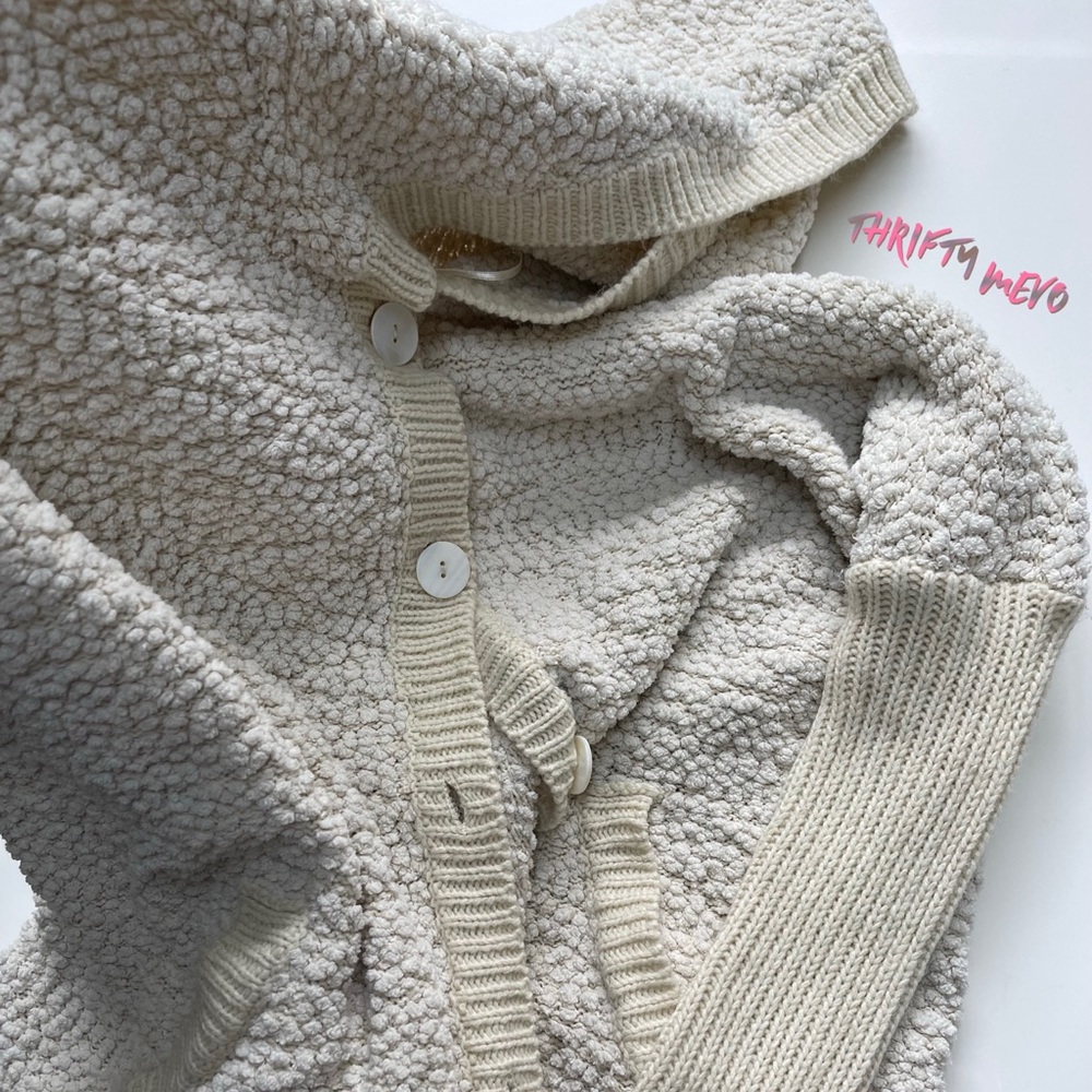 White cream cardigan OS